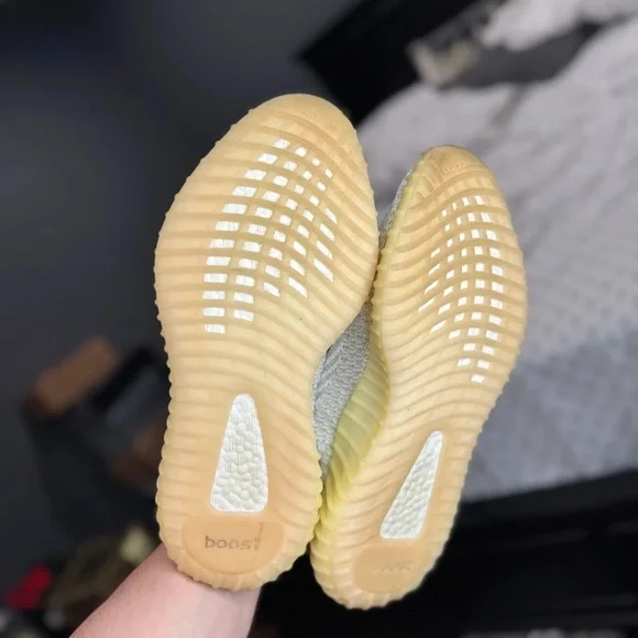 Adidas Yeezy Boost 350 V2 Static Reflective Sneakers Size 9 - Picture 2 of 5